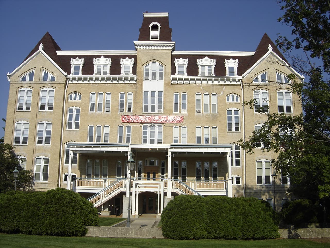 The Lake Forest College campus